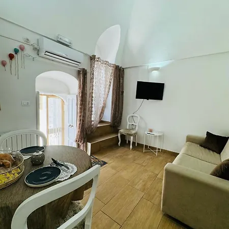 Civico 27 Holiday home *